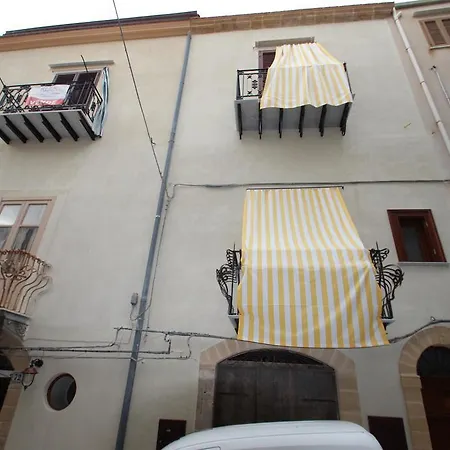 Domus Cephaledium * Cefalù