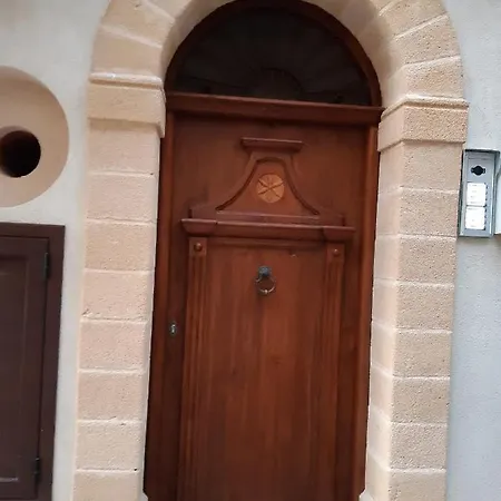 Domus Cephaledium Apartment